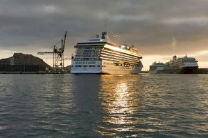 El puerto posiciona la provincia de Alicante como destino de cruceros: 5 barcos y más de 11 mil pasajeros en dos días - (foto 2) El puerto posiciona la provincia de Alicante como destino de cruceros: 5 barcos y más de 11 mil pasajeros en dos días - (foto 2)