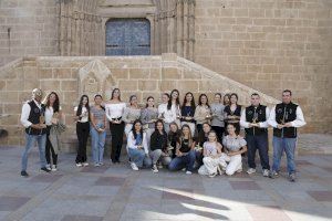 Reconeixement a les ballarines d'Endanza i els karatekes de Washinkai