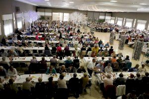 El berenar de la Setmana dels Majors de Cullera reuneix més de mil persones
