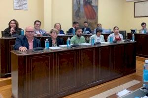 PSPV de la Vila Joiosa: "El Partido Popular tumba la instalación de zonas de sombra en el paseo de la playa Centro"