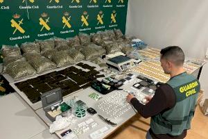 'Telecoca' y 'Happy Hour': los servicios de más de 30 drogadictos detenidos en una macro operación en la Comunitat Valenciana 'Telecoca' y 'Happy Hour': los servicios de más de 30 drogadictos detenidos en una macro operación en la Comunitat Valenciana
