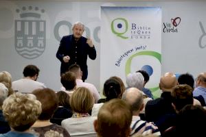 Emilio del Río presenta su último libro ‘Pequeña Historia de la Mitología Clásica’ en Onda va de Llibres