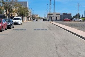 El pla de seguretat viària de les Alqueries augmenta els passos de vianants i renova els guals i la il·luminació