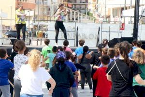 Los jóvenes, primeros en disfrutar del dispositivo montado para la celebración de “El Campello Fitness” este fin de semana - (foto 7)