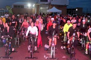 La ligera lluvia no impide una segunda jornada multitudinaria y muy divertida de “El Campello Fitness”