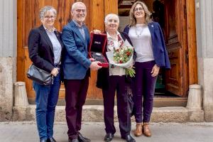 Aurora Valero es homenajeada con motivo de la concesión de la Medalla de Honor del Consell Valencià de Cultura