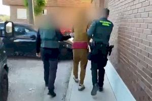 Cau un "okupa" traficant a Chiva: venia droga des d'una casa usurpada