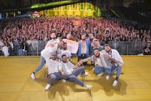 La Plaza Mayor de Vila-real vibra con el Rock per la Llengua y los conciertos de Apologia y La Fúmiga