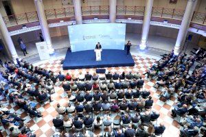 La administración pública reducirá y facilitará los trámites burocráticos con el nuevo Plan Simplifica 2024-2026