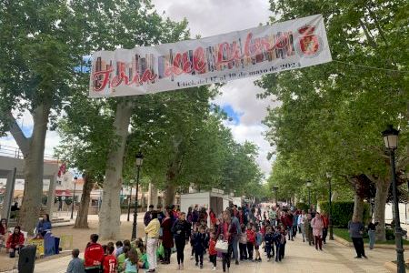 Utiel se viste de literatura por la VII Feria del Libro 2024