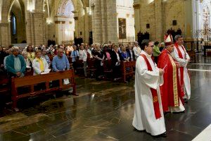 Vigilia de Pentecostés, en la Catedral, presidida por el Arzobispo, y simultáneamente en Lliria, Bocairent y el Grao de Gandia - (foto 2)