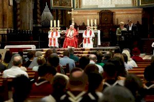 Vigilia de Pentecostés, en la Catedral, presidida por el Arzobispo, y simultáneamente en Lliria, Bocairent y el Grao de Gandia - (foto 4)