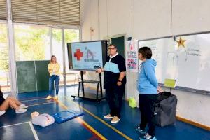 El Ayuntamiento de Alcalà-Alcossebre forma al alumnado del IES Serra d’Irta en primeros auxilios