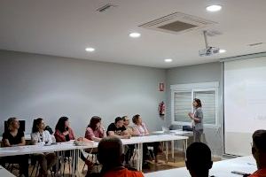 Personal del Ayuntamiento de Olocau y miembros de Protección Civil participan en un taller de lenguaje inclusivo y no sexista - (foto 4)
