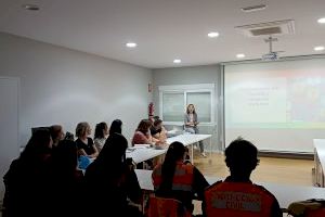 Personal del Ayuntamiento de Olocau y miembros de Protección Civil participan en un taller de lenguaje inclusivo y no sexista - (foto 5)