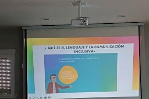 Personal del Ayuntamiento de Olocau y miembros de Protección Civil participan en un taller de lenguaje inclusivo y no sexista - (foto 7)