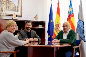 El Cronista Oficial de l’Alcora, José Manuel Puchol, coordina su 20ª edición del libro de las Fiestas del Cristo