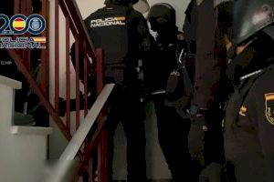 Golpe a la explotación sexual: Desarticulada en Elche una red de prostitución y drogas, con 10 mujeres liberadas y 8 detenidos