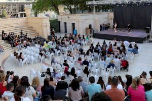 El IES Bernat de Sarrià de Benidorm celebra en el auditorio Óscar Esplá la tercera edición del ‘Bernat Fest’