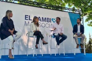 Barcala defiende la protección de la familia y la libre elección en materia educativa en la convención de Gandía