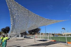 Vila-real instala toldos en los espacios deportivos para crear zonas protegidas del sol en CEM, Flores y piscina