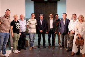 L’Alcora presenta el convenio de cesión de la colección Cabrera-Ahís al Museu de Ceràmica