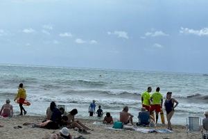 Alicante da inicio a la temporada alta en las playas con el servicio diario de socorrismo - (foto 2)