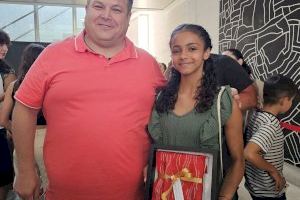 Gyselle Serrano es reconocida con una mención especial en la gran Final del certamen De Viva Veu