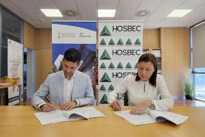 Turisme firma el convenio de colaboración con Hosbec para difundir la oferta de la Comunitat Valenciana