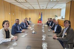 El presidente de ACEAC se reúne con representantes de ANFAC y Sernauto y la secretaria de Estado de Industria, Rebeca Torró