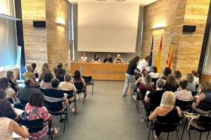 La directora general del Instituto Valenciano de Servicios Sociales se ha reunido con los ayuntamientos de la provincia de Alicante - (foto 2) La directora general del Instituto Valenciano de Servicios Sociales se ha reunido con los ayuntamientos de la provincia de Alicante - (foto 2)