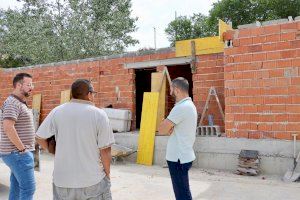 L'Alcora avanza las obras de construcción de aseos y un almacén en Araia