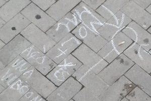 Fi a la xacra de les burilles als carrers: Nules s'uneix a la lluita contra el tabaquisme amb la campanya #tizadelavergüenza - (foto 2)
