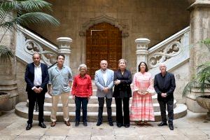 Isabel Oliver y Laura Palau son las nuevas ganadoras de los Premios Alfons Roig de la Diputació de València