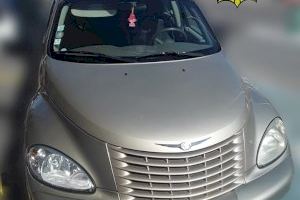 Condueix un vehicle sense carnet i amb més ocupants dels permesos a Orpesa