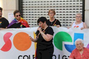 El món rural també ix en defensa del col·lectiu LGTBIQ+: un arc de Sant Martí humà recorre un poble de Castelló - (foto 4)