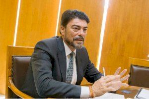 Luis Barcala, alcalde de Alicante, celebra un año de gobierno con avances en vivienda, turismo, cultura, deporte y sostenibilidad