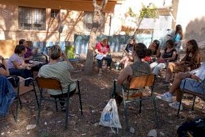 La UA pone en marcha un laboratorio social para fomentar espacios colaborativos entre la comunidad de los barrios La UA pone en marcha un laboratorio social para fomentar espacios colaborativos entre la comunidad de los barrios