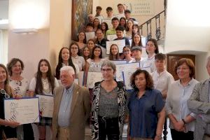 La Puríssima de Torrent gana el premi literari modalitat Batxillerat del Consell Valencià de Cultura - (foto 4)