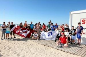 Burriana iza las banderas de ICTE y Qualitur en las playas del Arenal y Grau-Malvarrosa