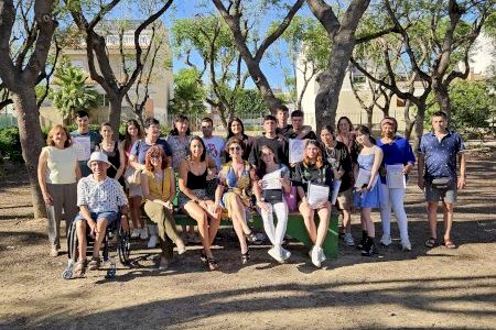 Trenta-cinc alumnes de l’Escola d’Adults de Sedaví promocionen en secundària