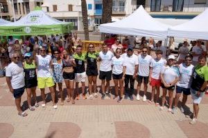 400 participants disputen la XIV travessia nadant de Xàbia