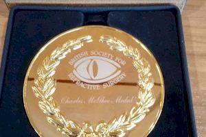 Un reputado oftalmólogo valenciano recibe una prestigiosa distinción y es reconocido como uno de los más influyentes del mundo - (foto 5) Un reputado oftalmólogo valenciano recibe una prestigiosa distinción y es reconocido como uno de los más influyentes del mundo - (foto 5)