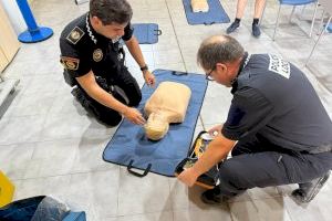 La Policía Local de Sueca se forma en el manejo de desfibriladores