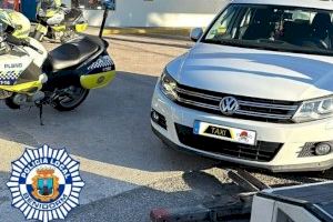 Un "taxi pirata" reposta con los pasajeros dentro y se da a la fuga sin pagar en Benidorm