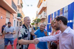 Estrellas del ajedrez y del cine se dan la mano en la presentación de la película Menudas Piezas en el Festival de Cine de l'Alfás - (foto 3) Estrellas del ajedrez y del cine se dan la mano en la presentación de la película Menudas Piezas en el Festival de Cine de l'Alfás - (foto 3)