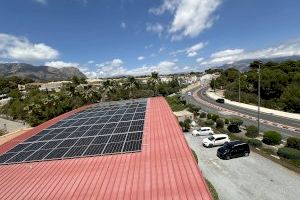 La Nucía invierte 44.315,04 € en las placas solares de la Biblioteca de Caravana La Nucía invierte 44.315,04 € en las placas solares de la Biblioteca de Caravana
