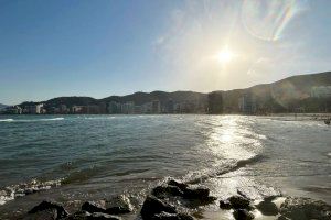 Las mínimas se disparan y dejan una noche insoportable con un pequeño respiro diurno este martes en la Comunitat Valenciana
