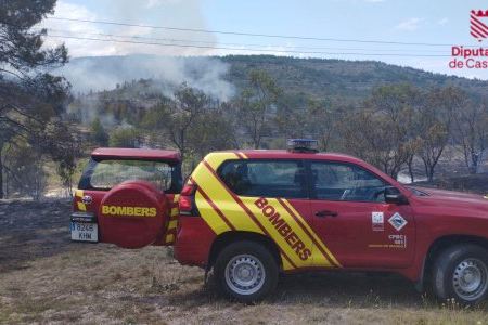 VIDEO | Estabilizado el incendio forestal de Morella tras una tarde de tensión VIDEO | Estabilizado el incendio forestal de Morella tras una tarde de tensión
