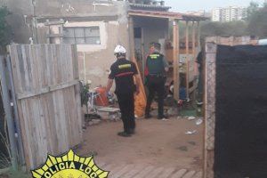 Dos hombres se desmayan pintando un pozo de Oropesa y han de ser rescatados